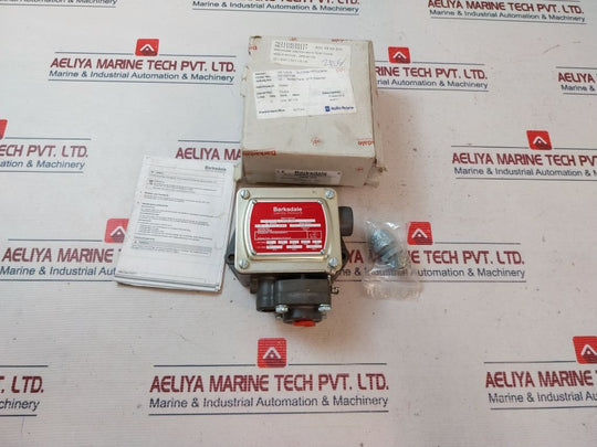 Barksdale P1H-k340-gl Pressure Switch With Test Cock