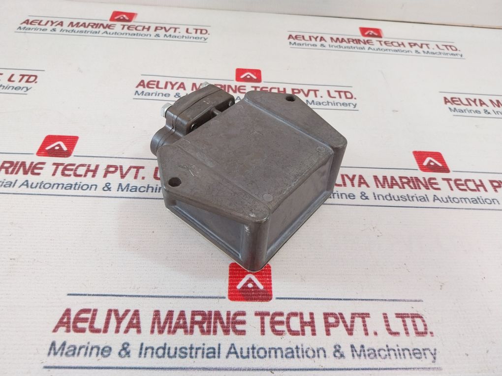 Barksdale P1H-k340-gl Pressure Switch With Test Cock 137 Bar