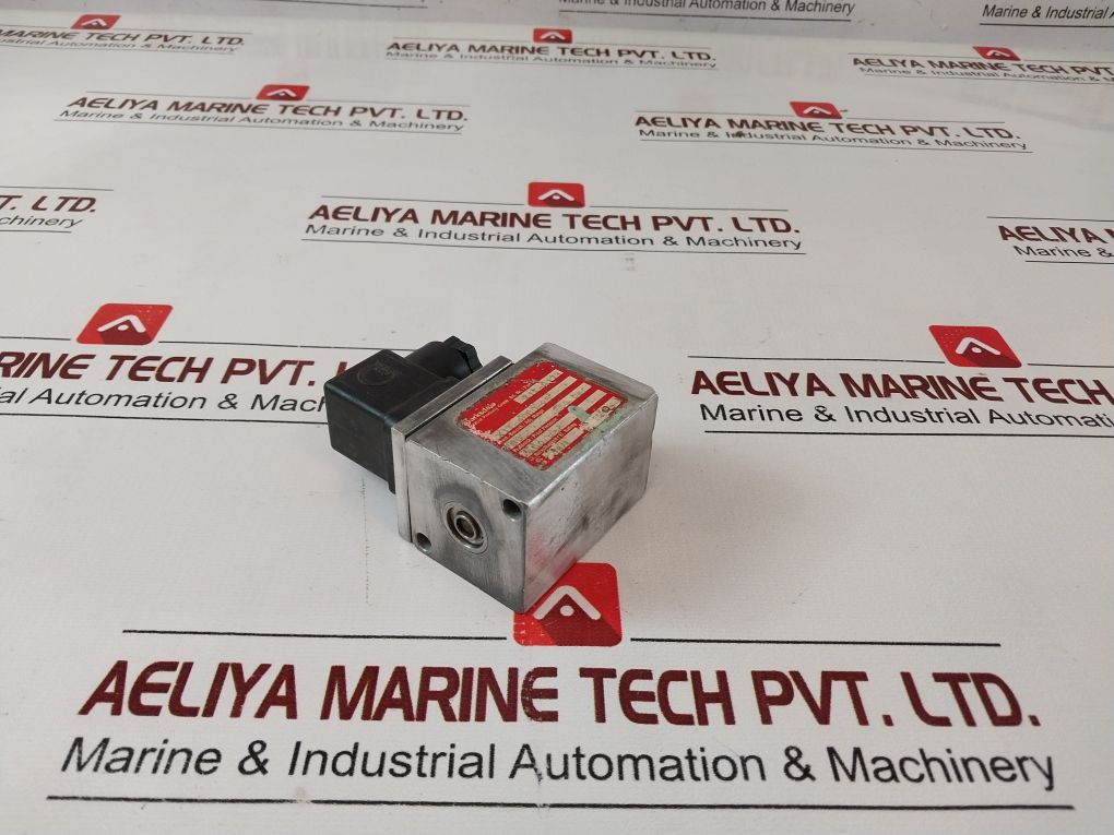 Barksdale X1T-4000-25 Pressure Switch X1T-0173