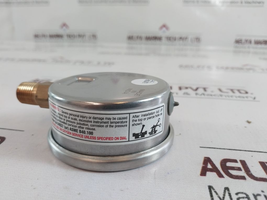 Baumer L503.59-03267 Kl. 1,6 Pressure Gauge 0-4 Bar,0-60 Psi