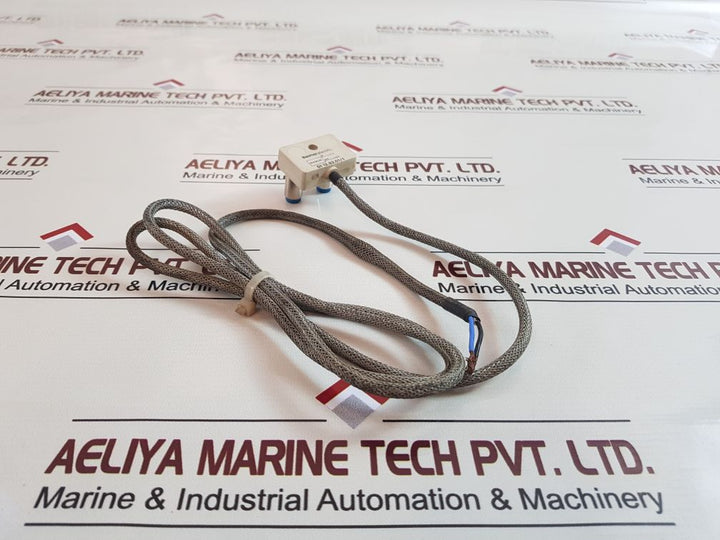 Baumer Di 12.82.01/1 Inductive Proximity Sensor