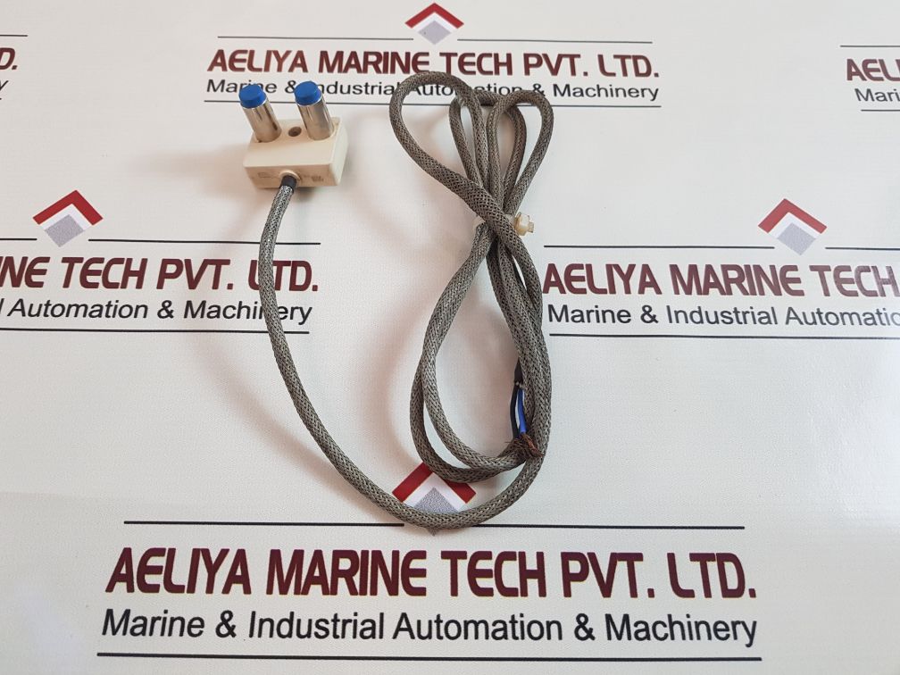 Baumer Di 12.82.01/1 Inductive Proximity Sensor