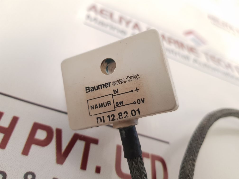 Baumer Electric Di 12.82.01 Inductive Sensor