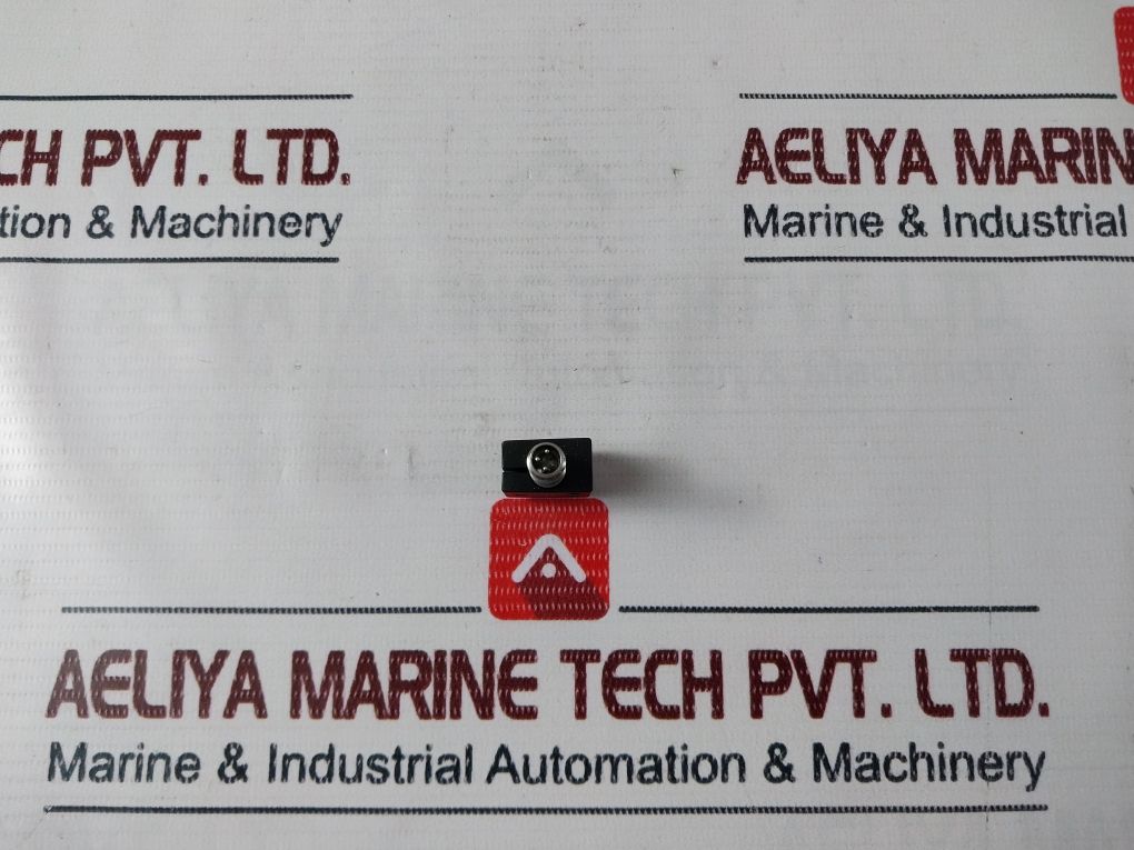 Baumer Electric Ifrm 08P1703/S35L Proximity Sensor