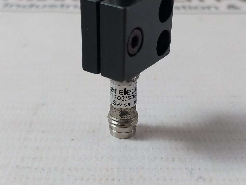 Baumer Electric Ifrm 08P1703/S35L Proximity Sensor