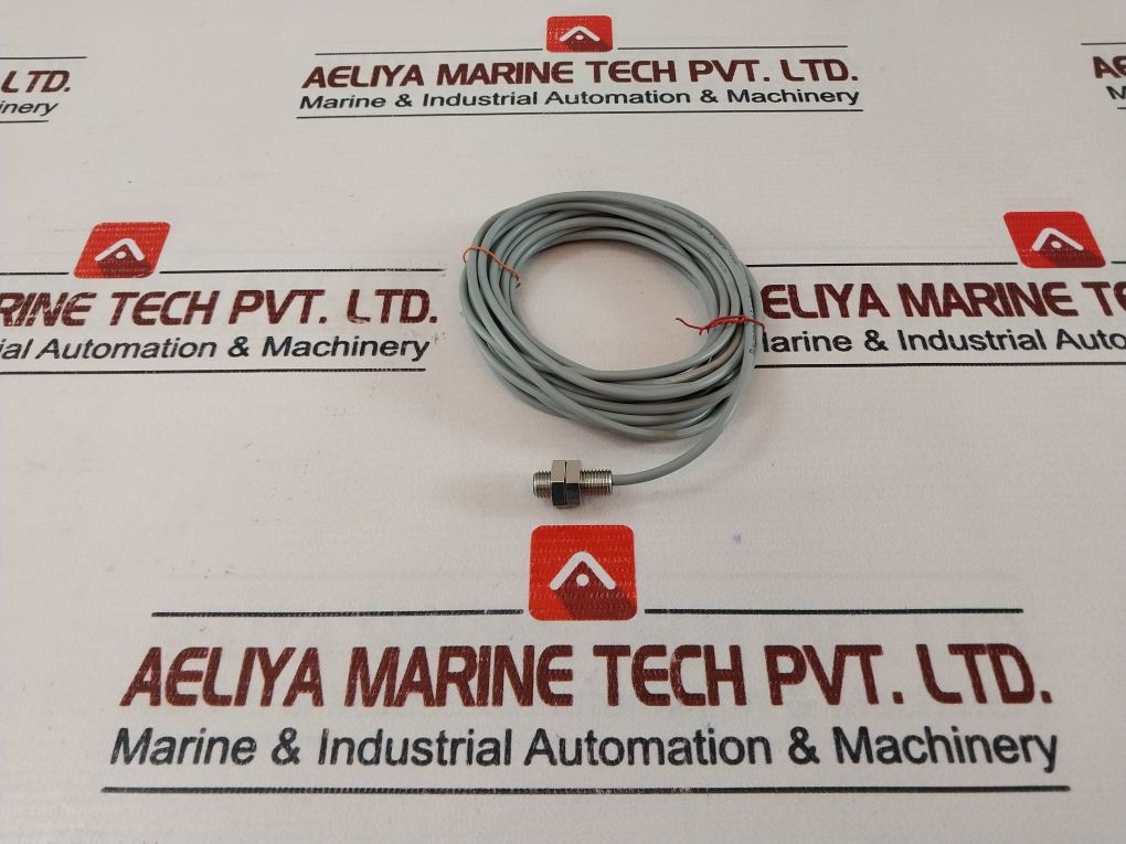 Baumer Electric Ifrm 08P1713/L Inductive Proximity Switches Sensor 10-30Vdc