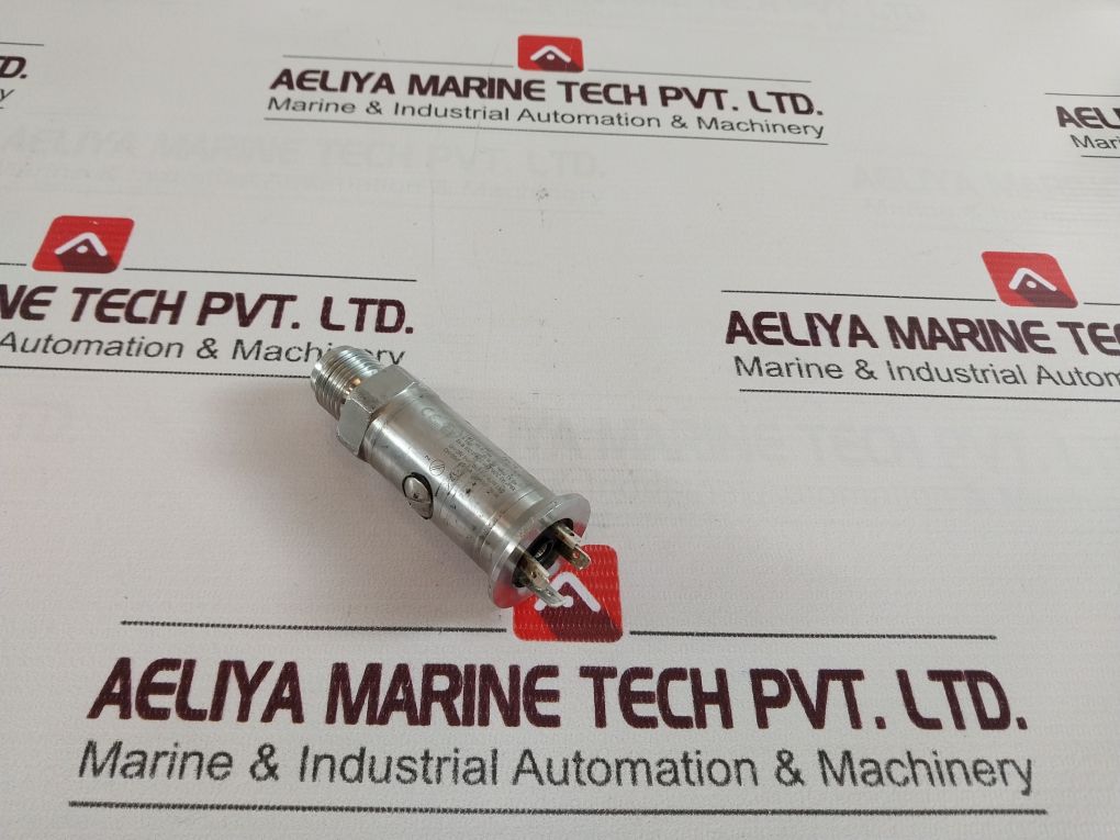 Baumer Y913 Pressure Transmitter 11-28V Dc