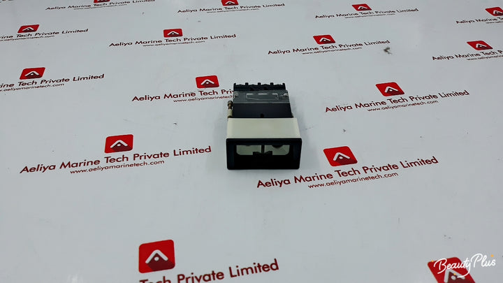 Eao 03-121-011 Illuminated Lighting Push Button Switch 300Vac Ch 4600 Olten