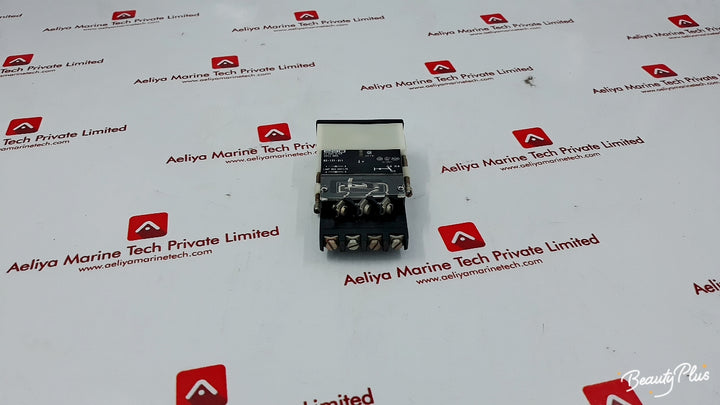 Eao 03-121-011 Illuminated Lighting Push Button Switch 300Vac Ch 4600 Olten