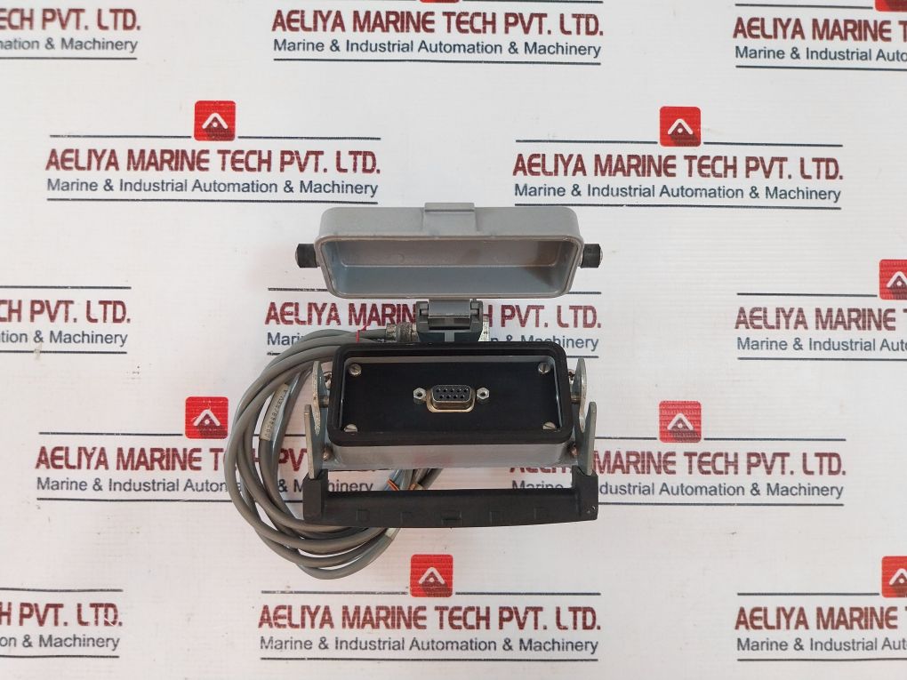 Belden Awm 2464 Connector Cable Av0352