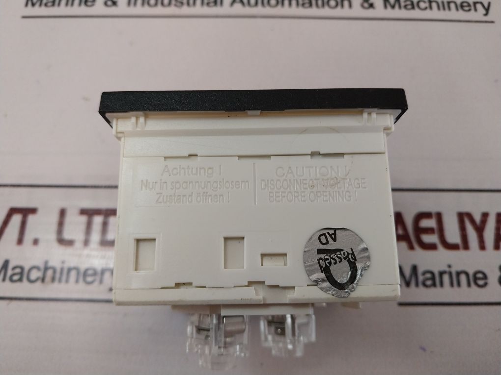 Bender 7204-1421 Pressure Gauge Meter B986763