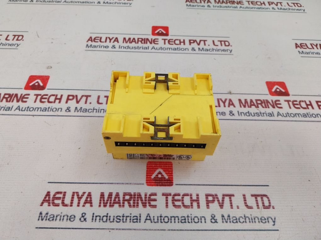 Bender Eds 470-12 Insulation Fault Evaluator B95012002