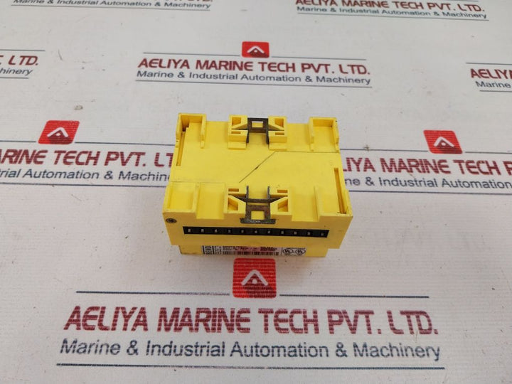 Bender Eds 470-12 Insulation Fault Evaluator B95012002