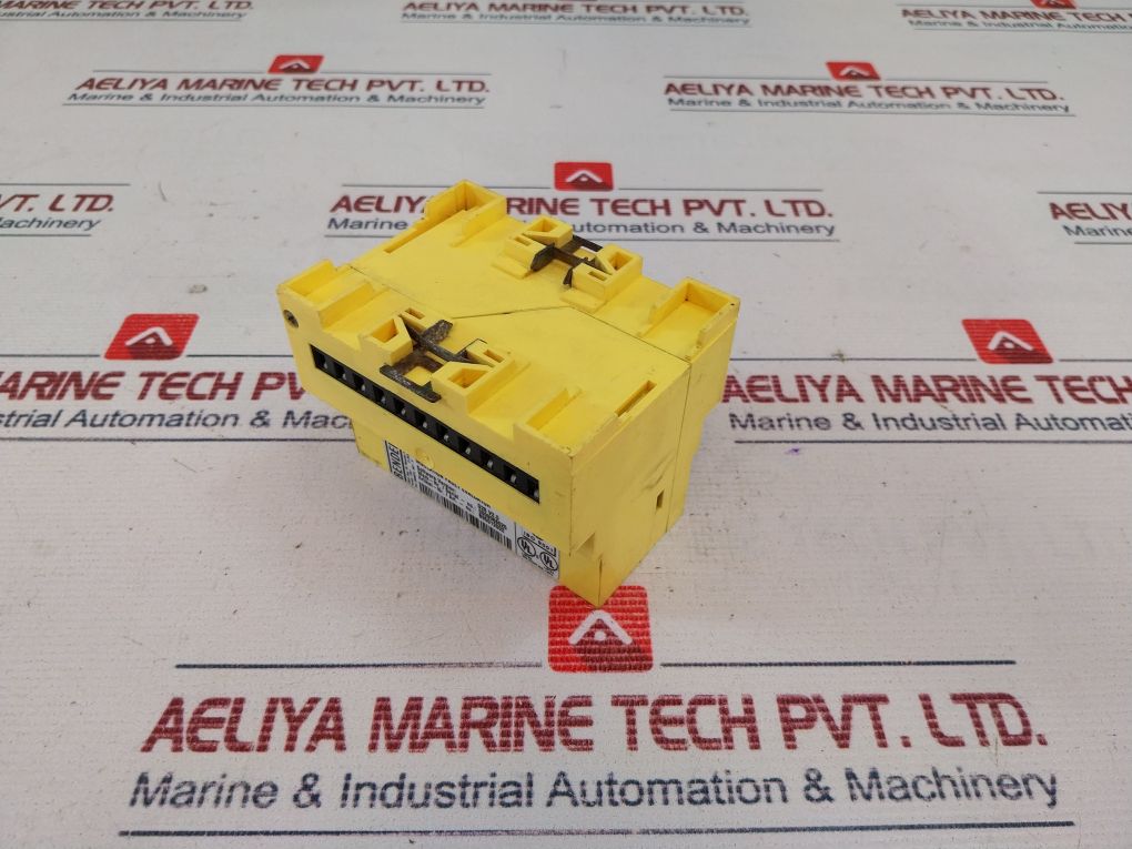 Bender Eds 470-12 Insulation Fault Evaluator B95012002