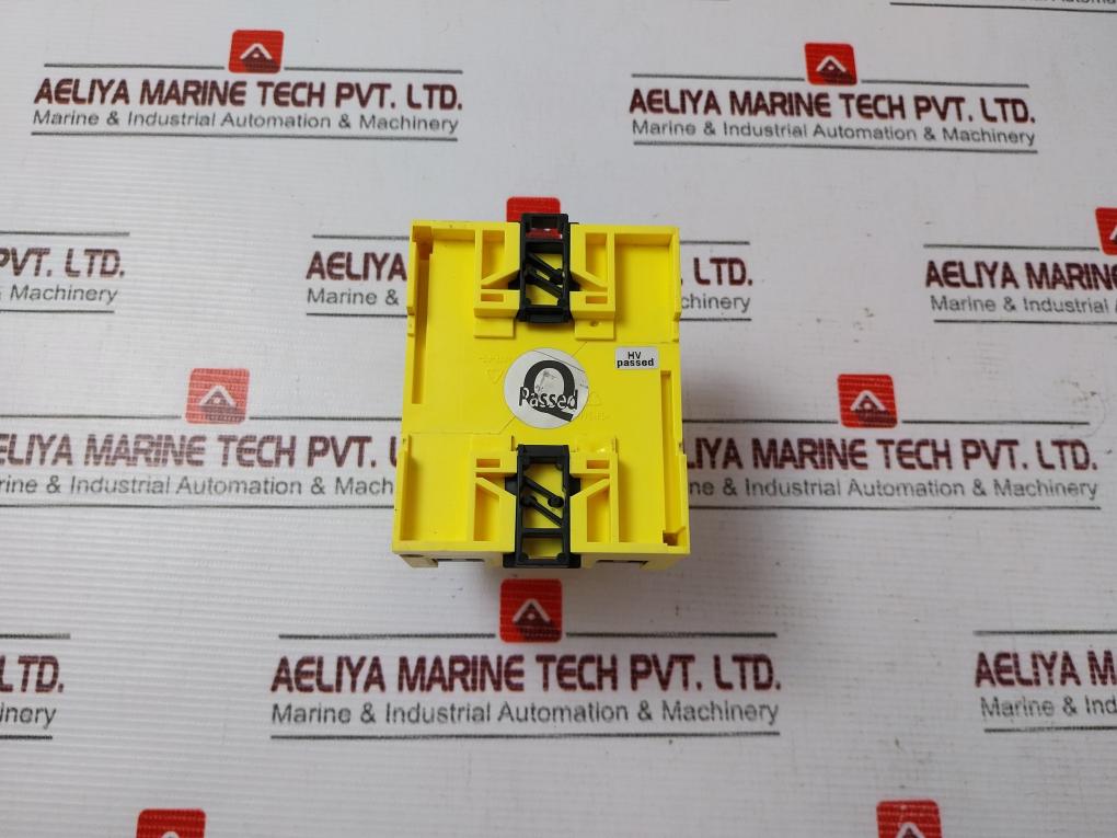 Bender Rcm465Y-13 Residual Current Monitor Rcm Serie 460
