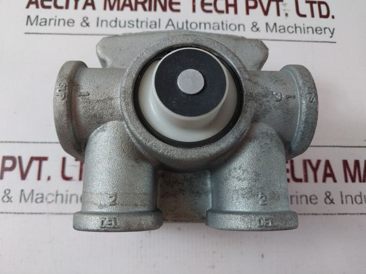 Bendix T-294866-d 2 Way Relay Valve