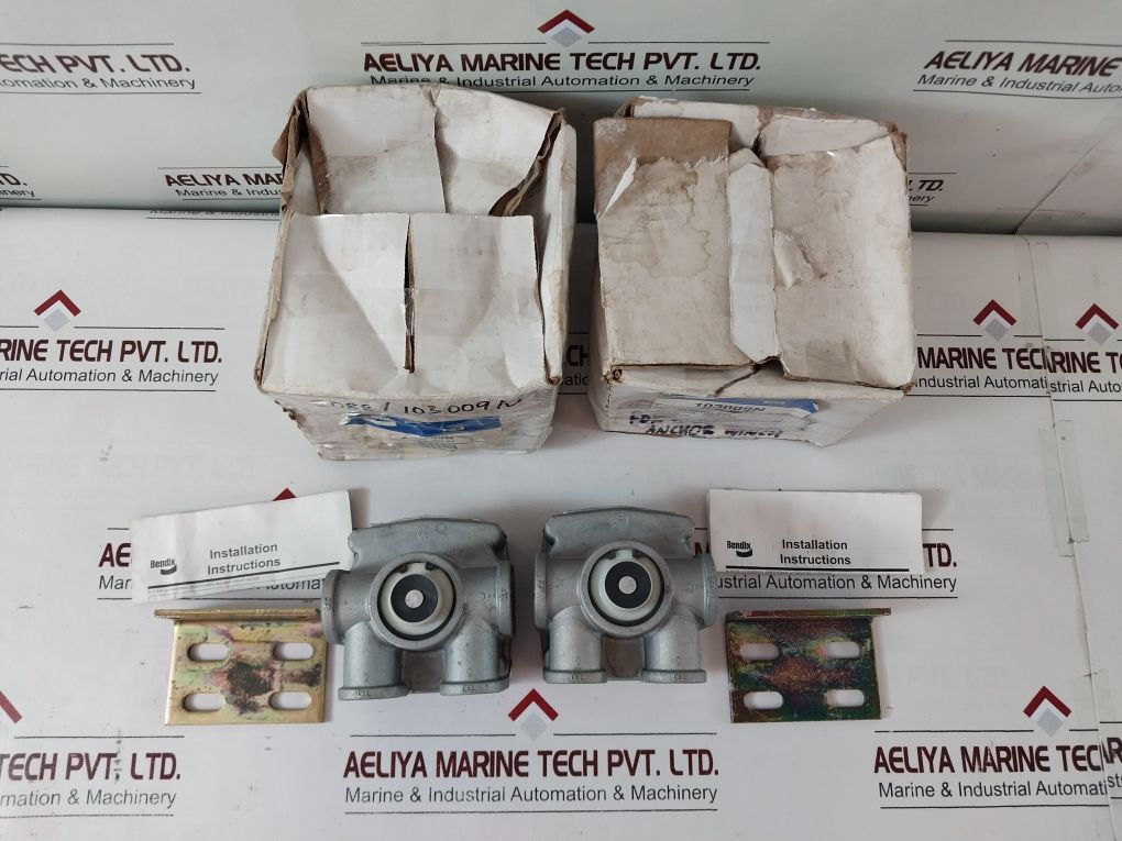 Bendix T-294866-d 2 Way Relay Valve