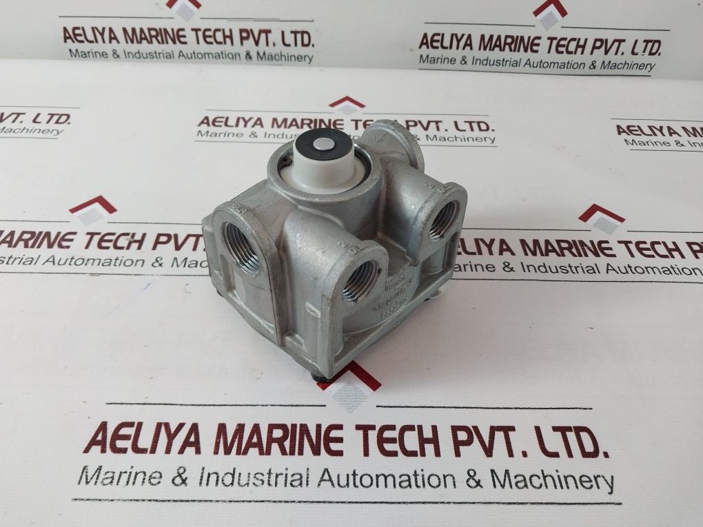 Bendix T-294866-d 2 Way Relay Valve