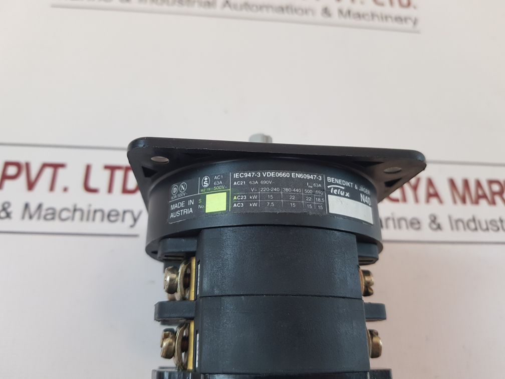 Benedikt & Jager N40 Cam Switch