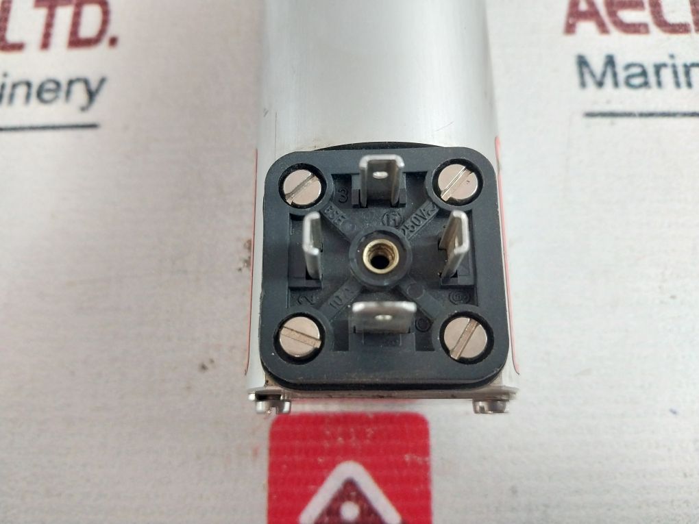 Beta B2-p504H-bxb-p2-bg-x1 Pressure & Temperature Switch 28Vdc/1A