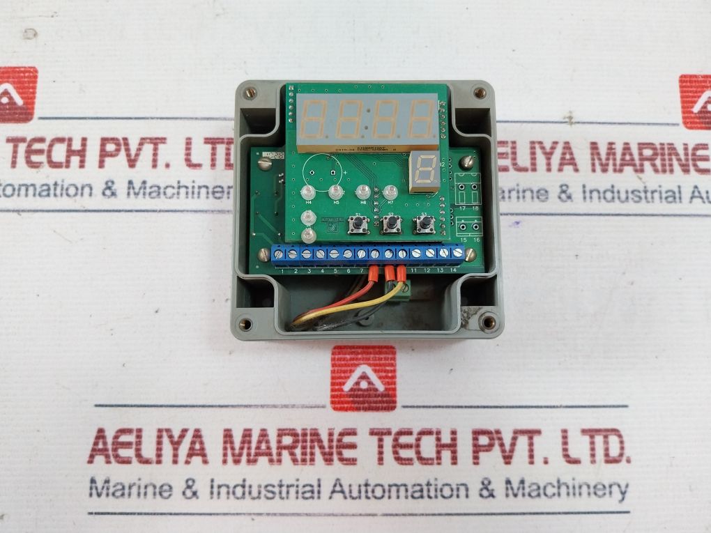 Bexa-t 10111116 Tachometer Frequency Meter 0-9999 Hz