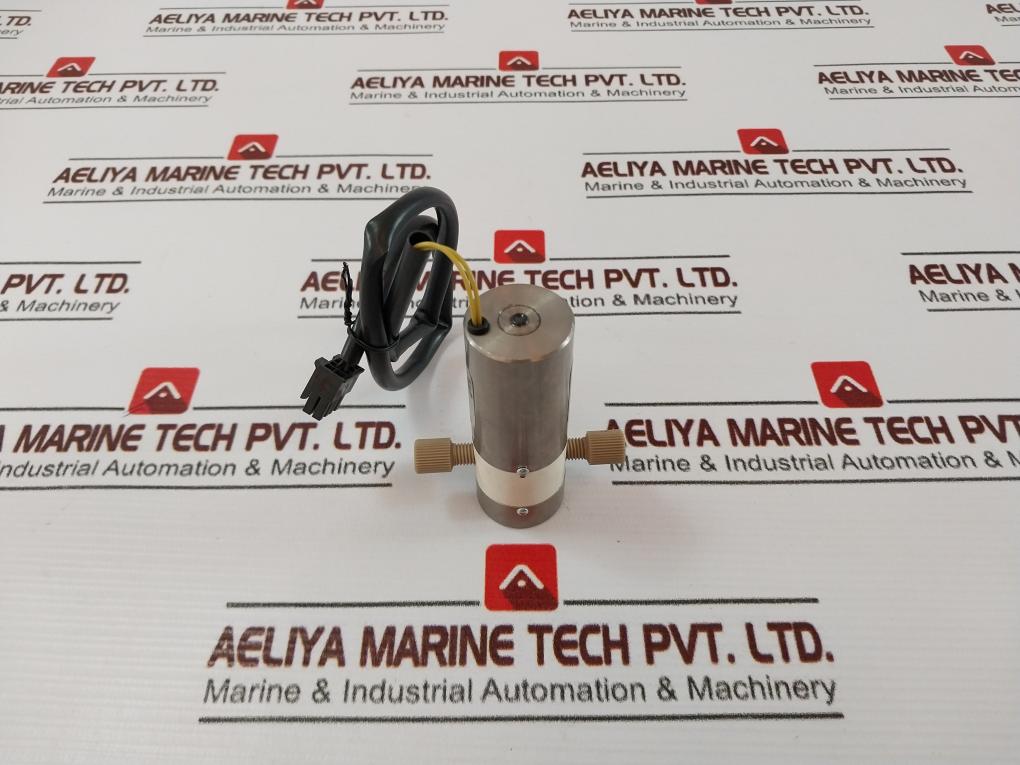 Bio-chem Valve 100T3-s230  Solenoid Valve 24Vdc