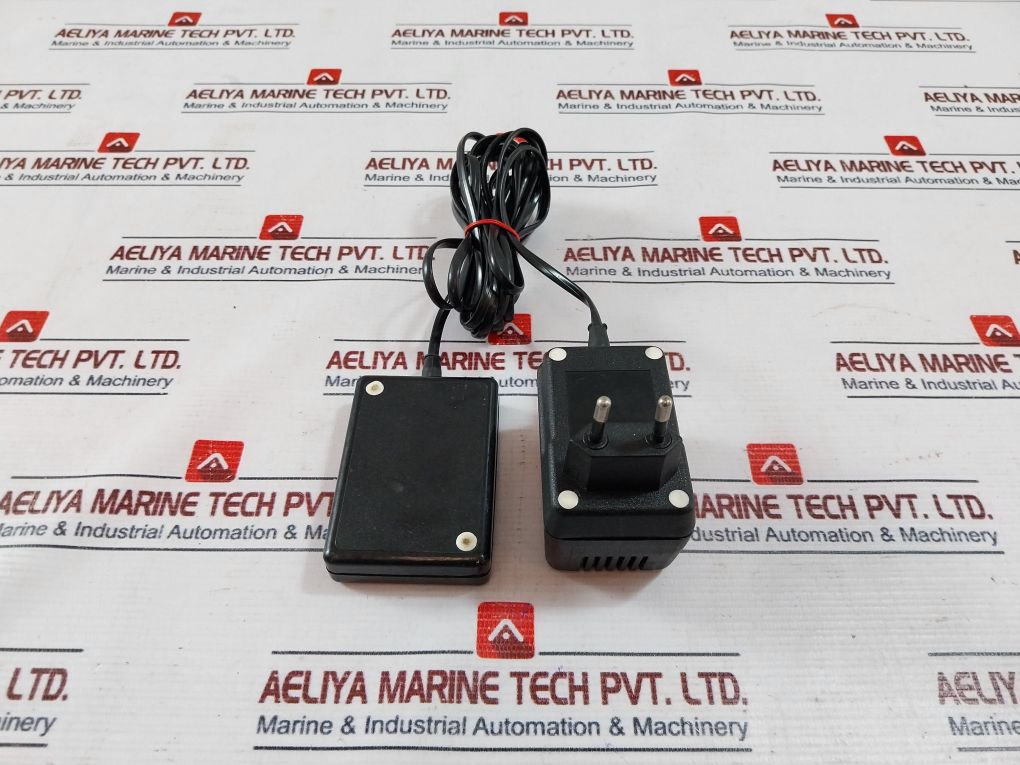 Bionica 5Ycy-0107 Power Supply Charger Adapter 220V 50-60Hz