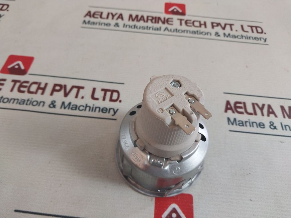 Bjb 77.966 Oven Lamp & Housing Assy