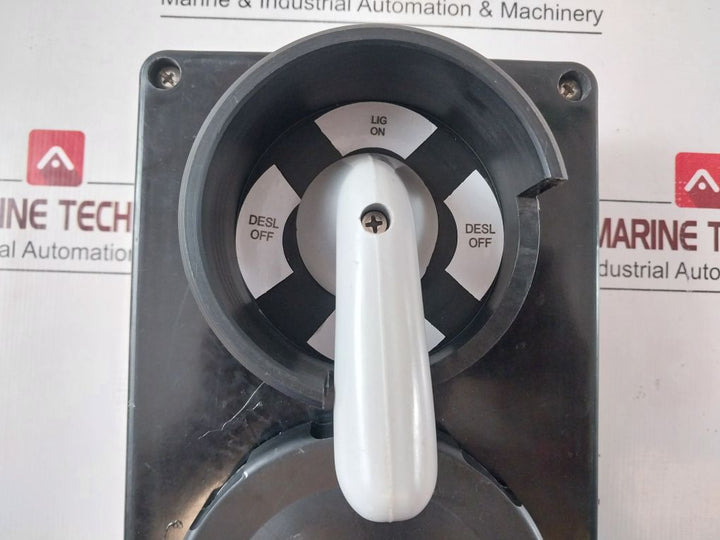 Bknav Ane-110 Industrial Electrical Outlet