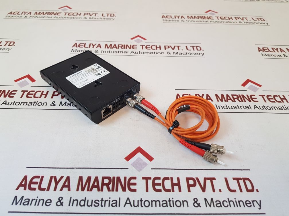 Black Box 7247465500 10100 To 100Base-fx Media Converter Lh1706A-st Set
