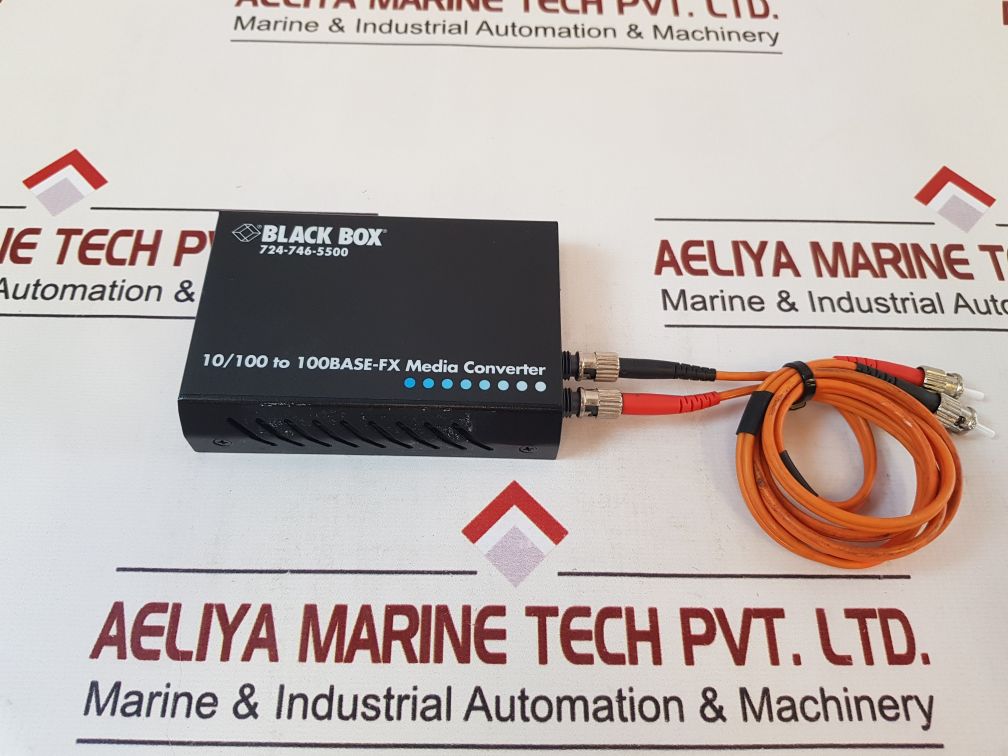 Black Box 7247465500 10100 To 100Base-fx Media Converter Lh1706A-st Set
