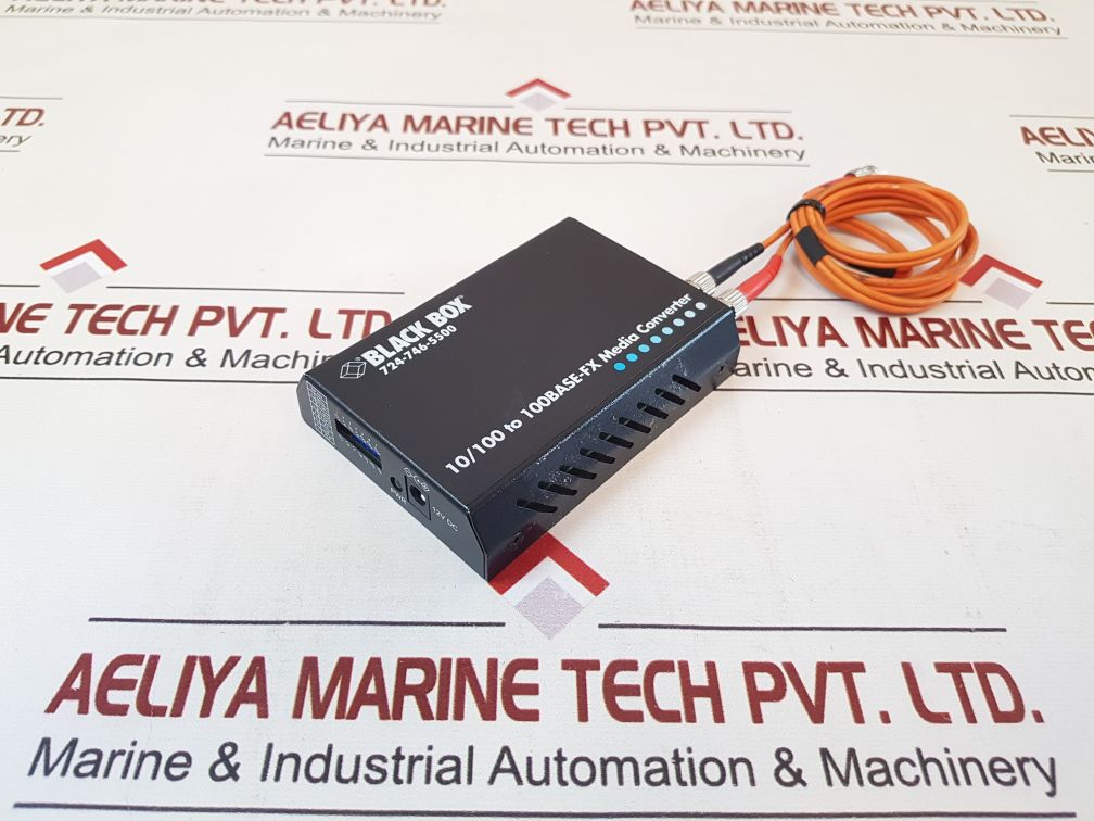 Black Box 7247465500 10100 To 100Base-fx Media Converter Lh1706A-st Set
