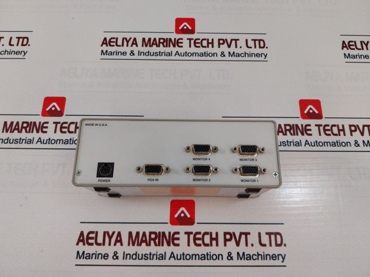 Black Box Ac057A-r2 Vga Splitter 4-channel