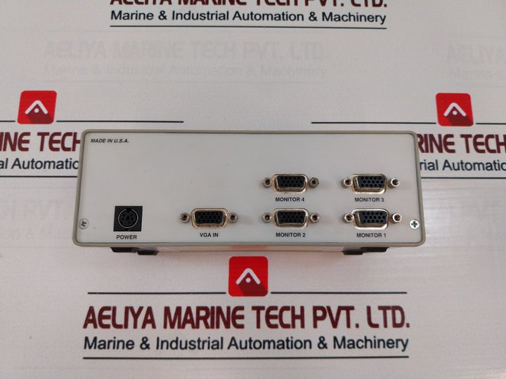 Black Box Ac057A-r2 Vga Splitter 4-channel