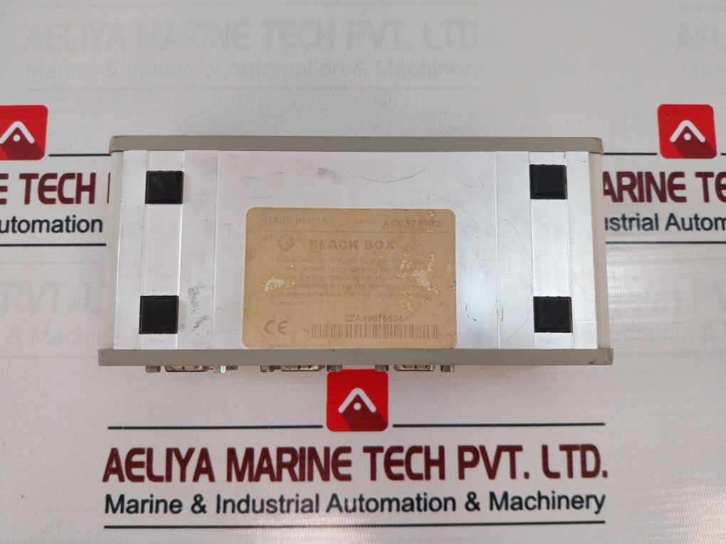 Black Box Ac057A-r2 Vga Splitter 4-channel