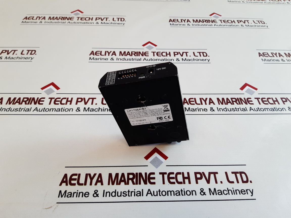 Black Box Lh1706A-st 10/100 To 100 Base-fx Media Converter