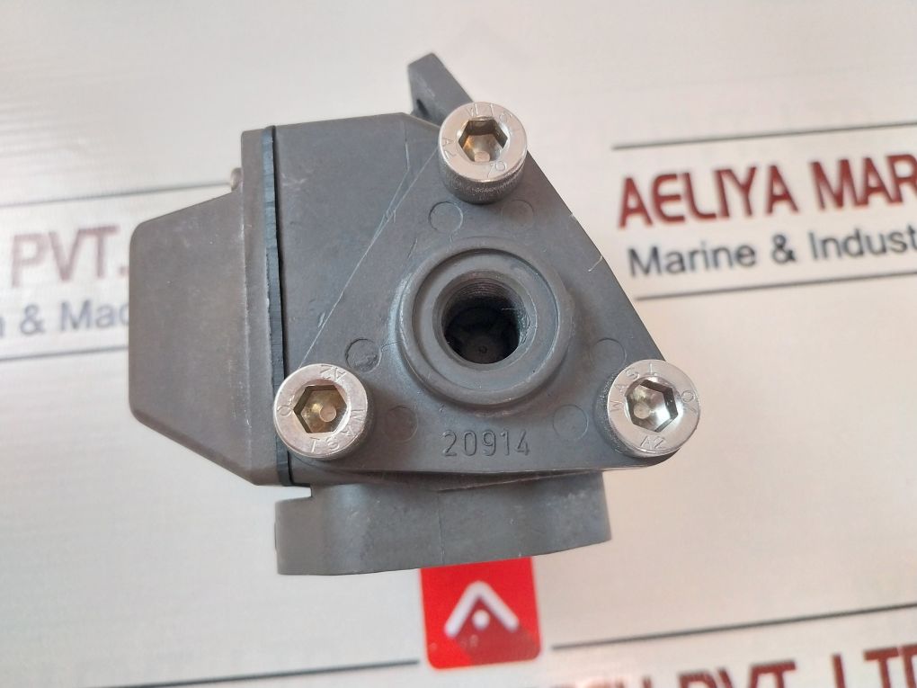 Boll & Kirch 4.36.2 Differential Pressure Indicator 0.38-0.5 Bar