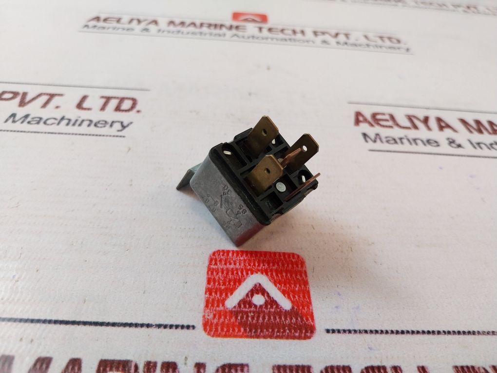 Bosch 0332014203 Relay 20A