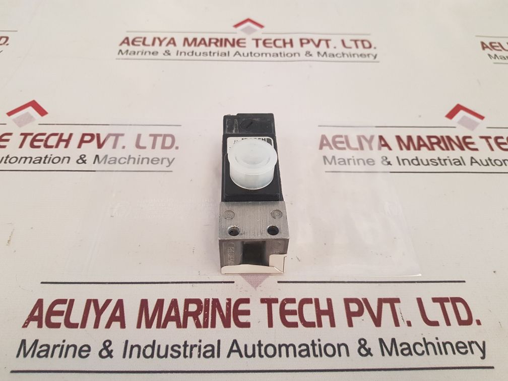 Bosch 0820005201 Solenoid Valve