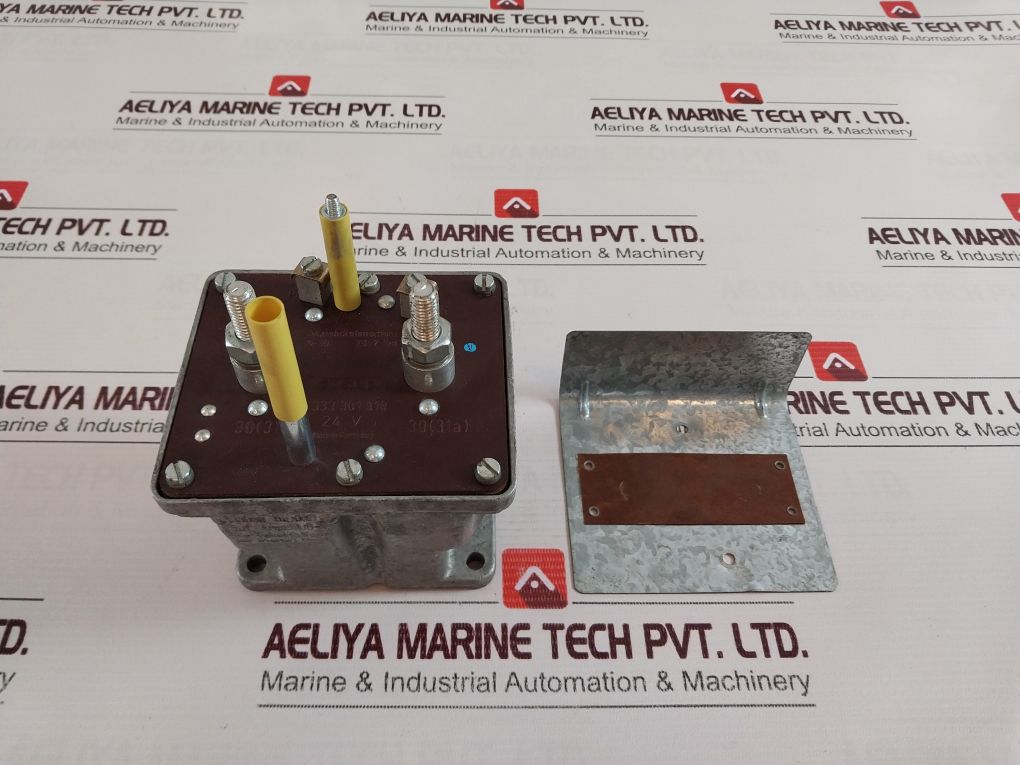 Bosch 0333301010 Battery Relay 24V
