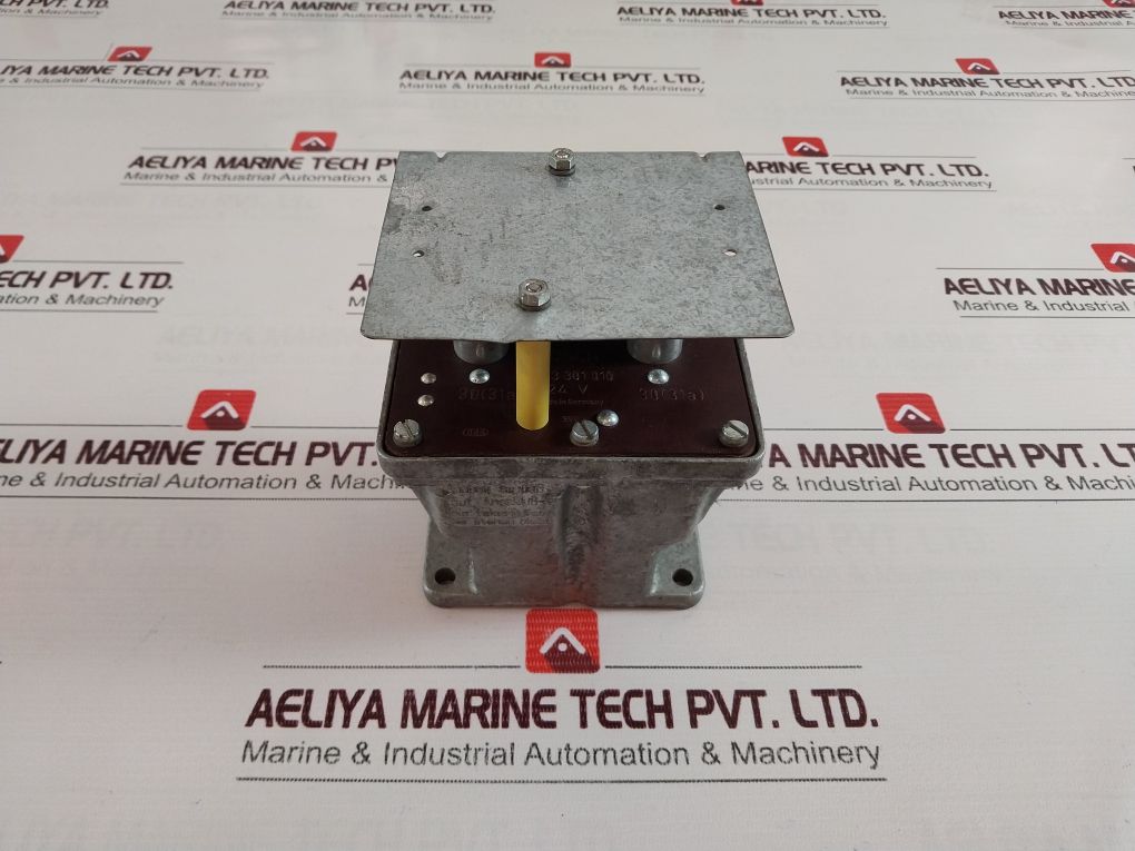 Bosch 0333301010 Battery Relay 24V