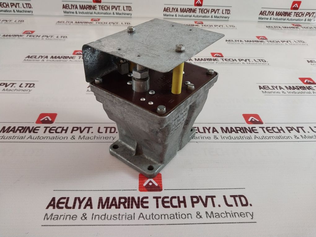 Bosch 0333301010 Battery Relay 24V