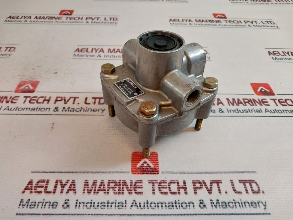 Bosch 0 481 026 005 Pneumatic Relay Valve