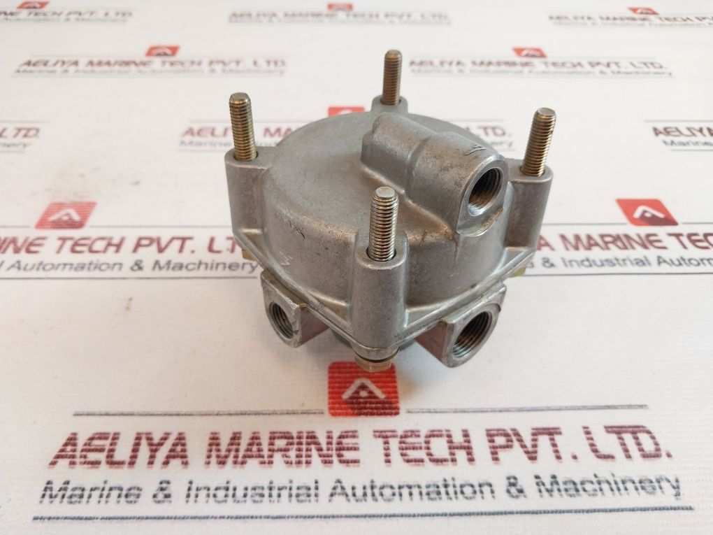 Bosch 0 481 026 005 Pneumatic Relay Valve