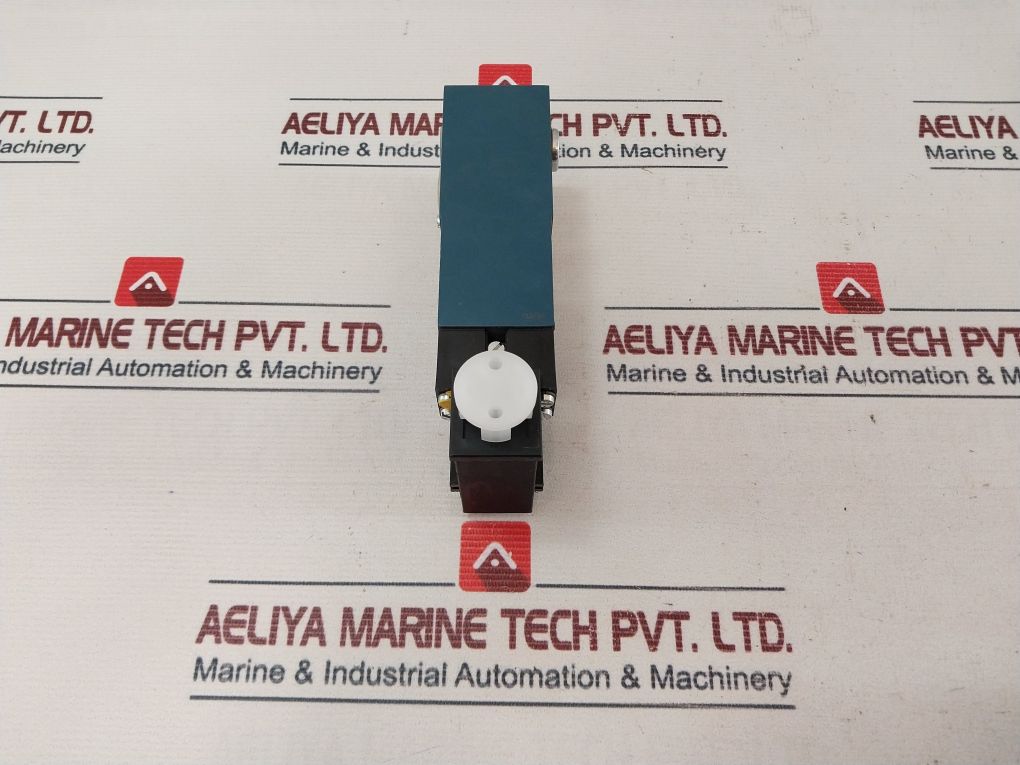 Bosch 0 811 160 014 Pressure Switch