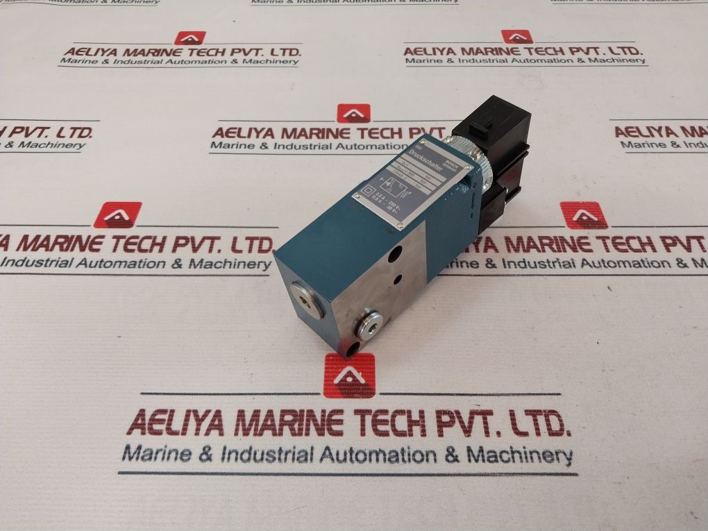 Bosch 0 811 160 014 Pressure Switch