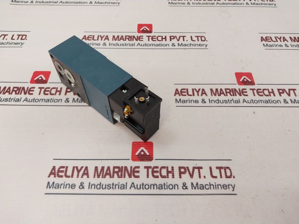 Bosch 0 811 160 014 Pressure Switch