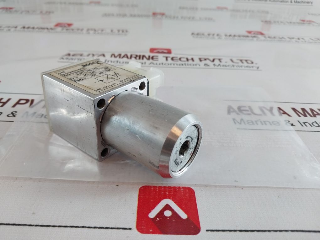 Bosch 0 811 160 153 Pressure Switch