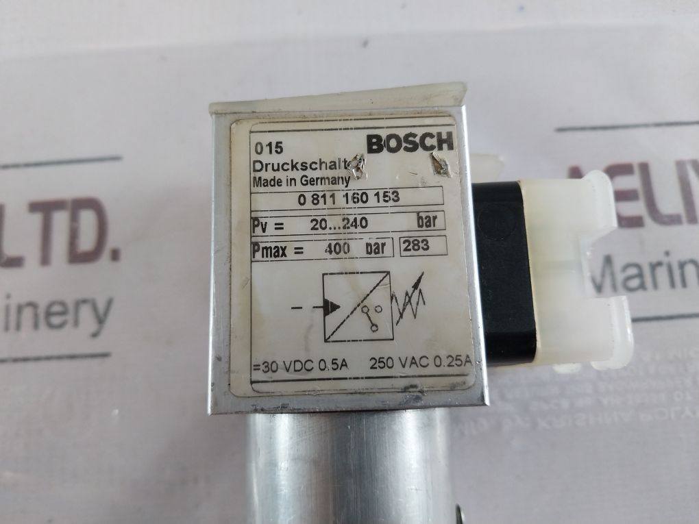 Bosch 0 811 160 153 Pressure Switch