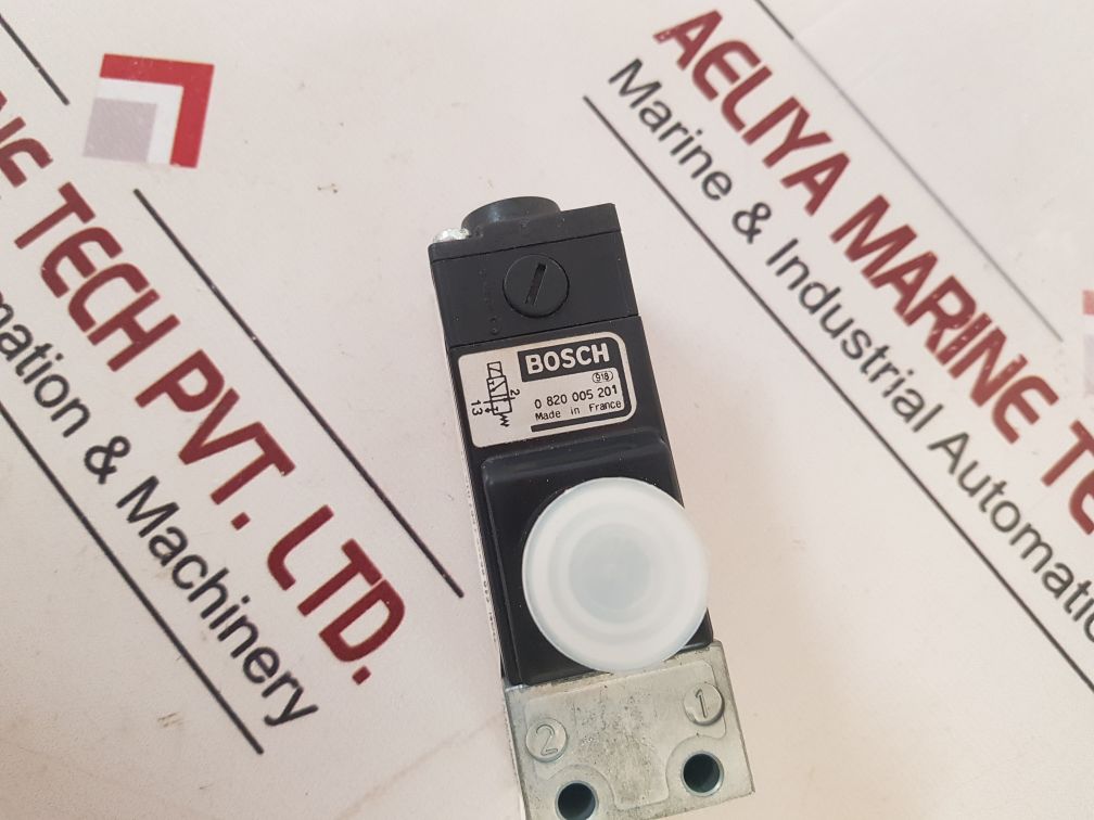 Bosch 0 820 005 201 Solenoid Valve